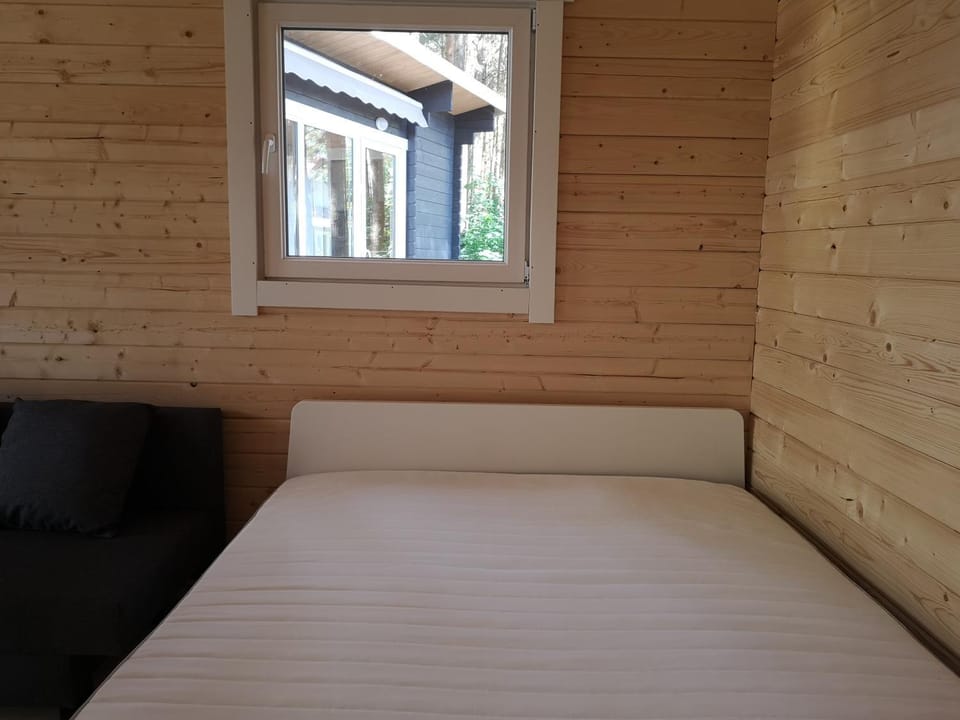 Property building, Bed