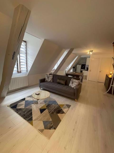 QUAI 65 , 3 pièces sur le port, à 250 m de la rue piétonne et de la mer Apartment in Dieppe