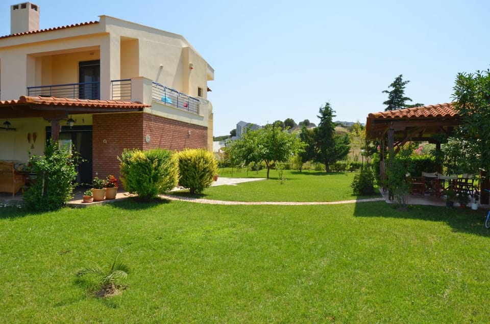 Property building, Garden