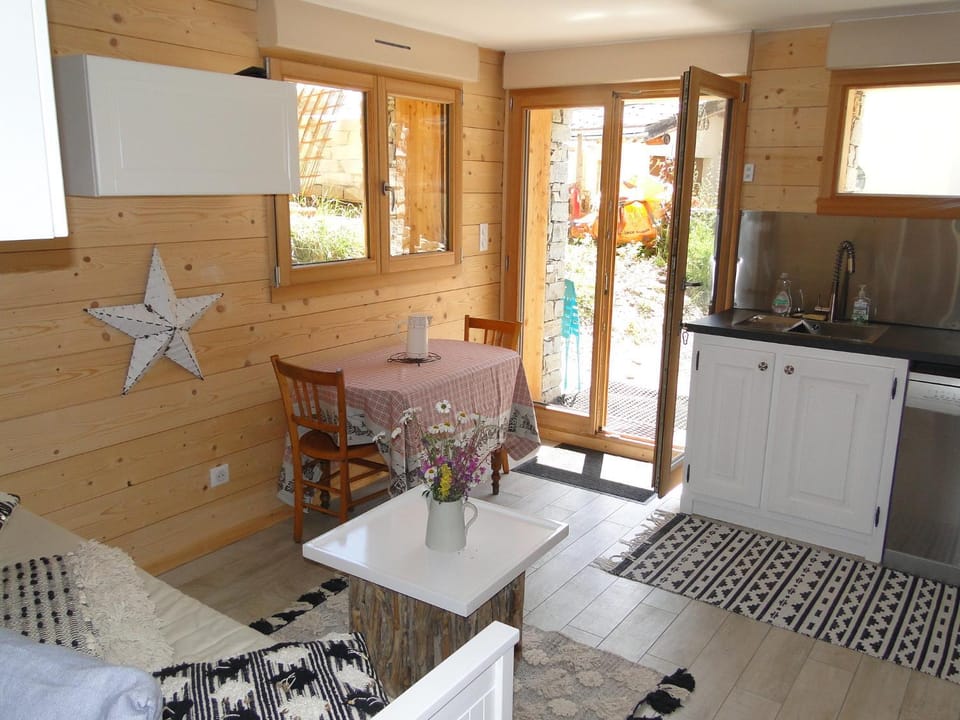 La Coulée Douce Apartment in Piedmont