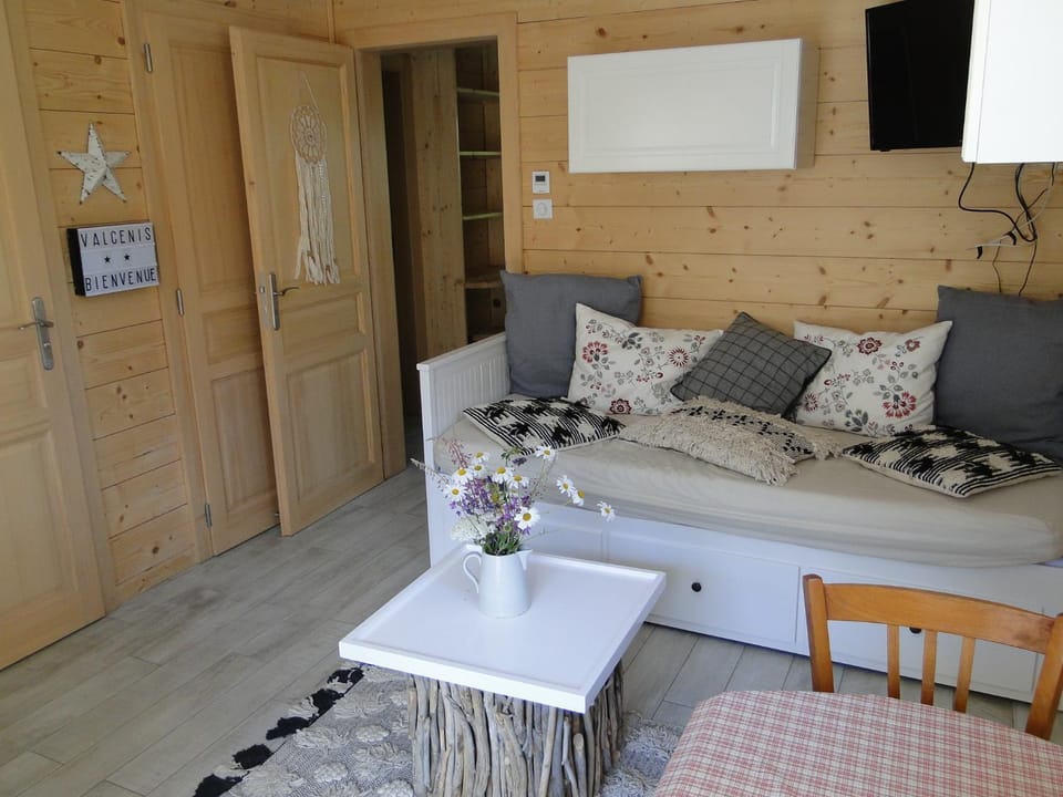 La Coulée Douce Apartment in Piedmont