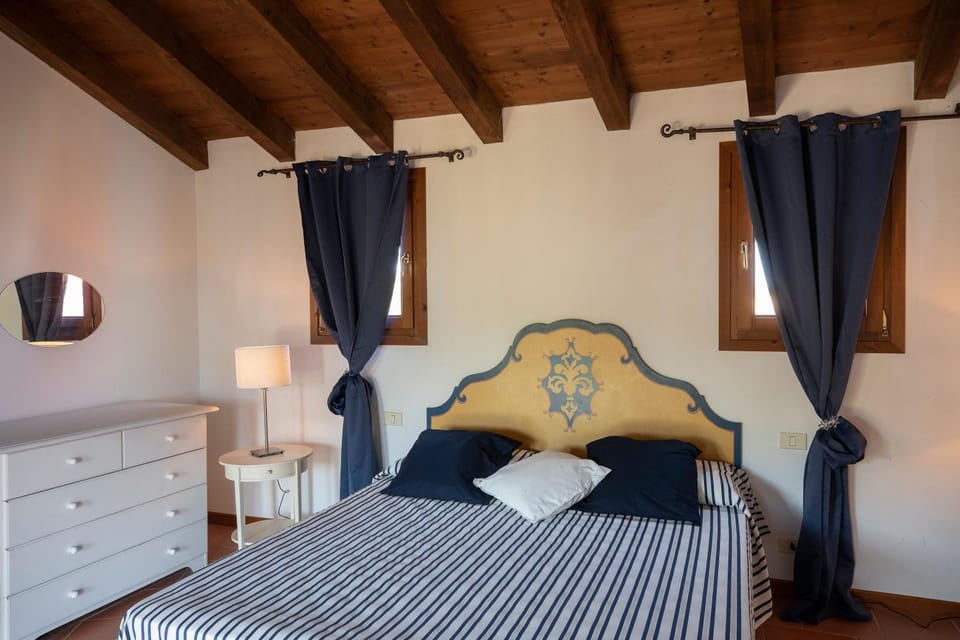 Property building, Living room, Bedroom