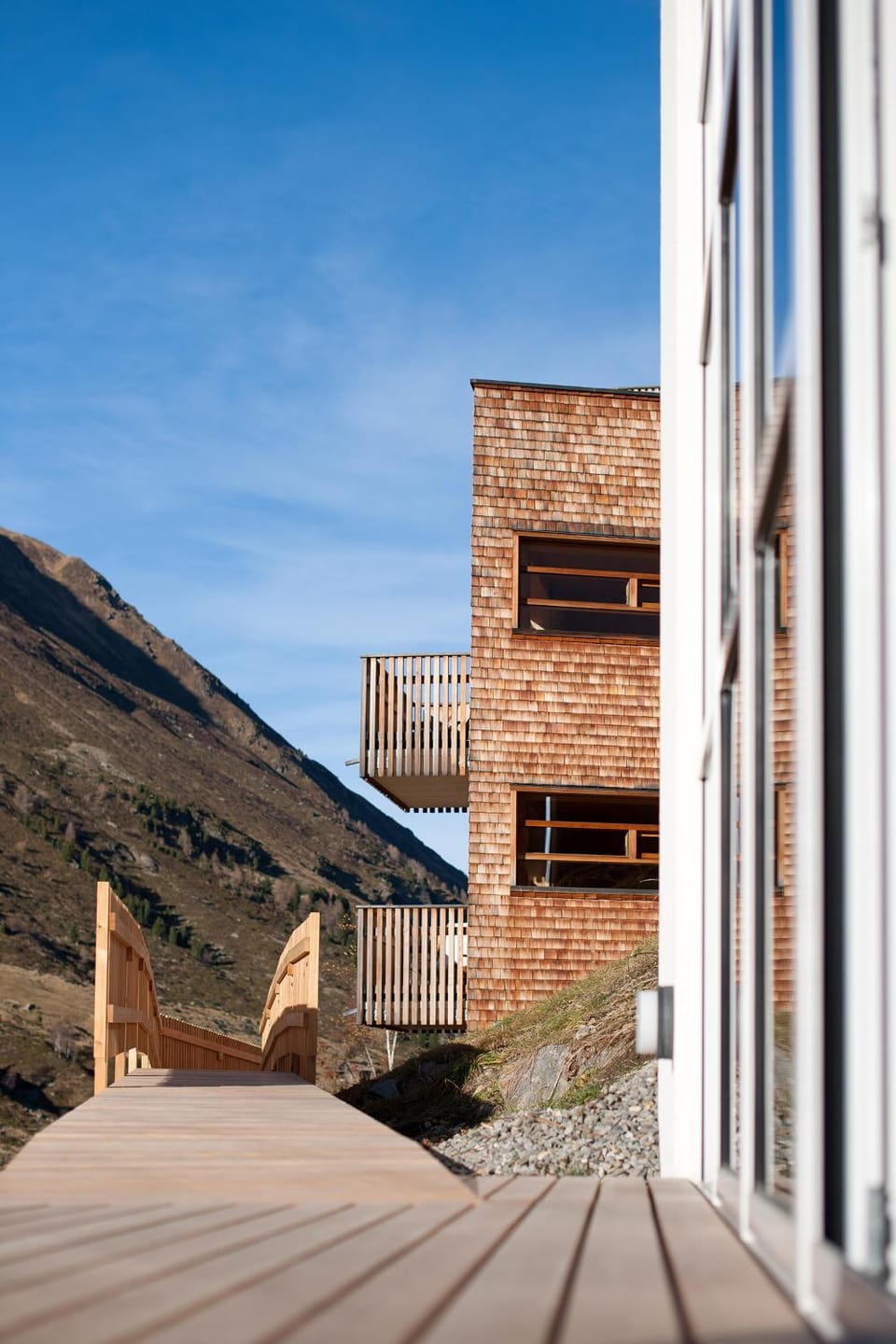 Facade/entrance, Natural landscape, Summer, View (from property/room), Balcony/Terrace, Mountain view