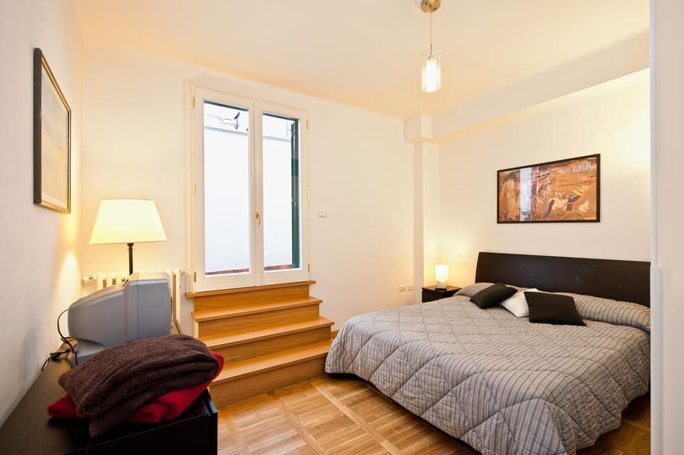 Decorative detail, Bedroom