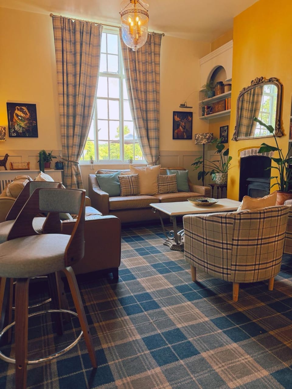 Lounge or bar