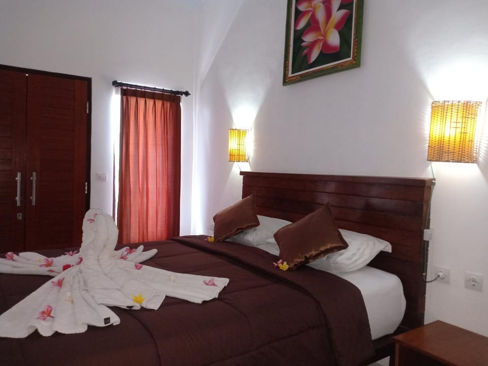 Dwiki Putra Home Stay Vacation rental in Nusapenida