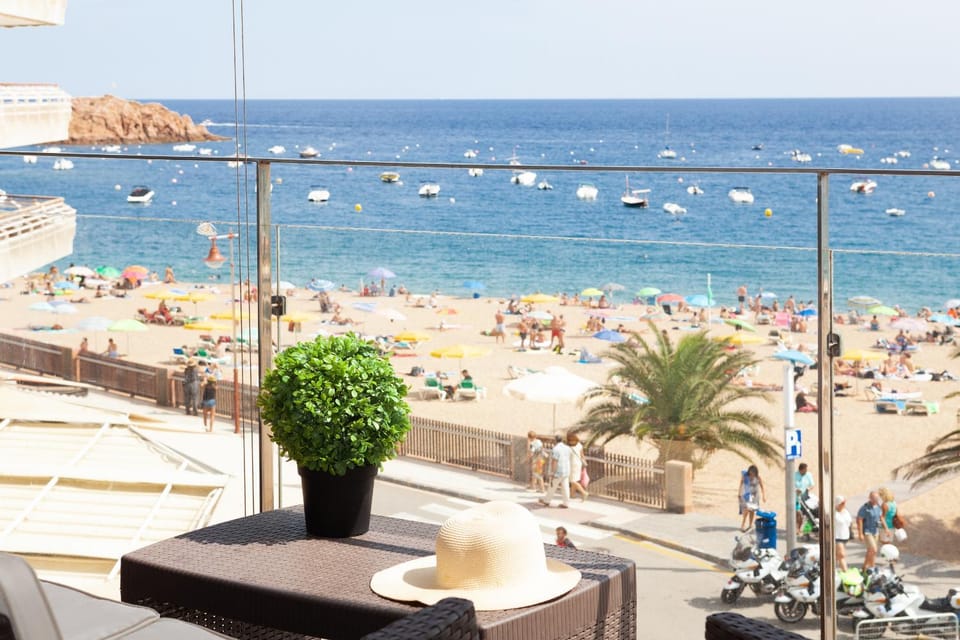 Balcony/Terrace, Sea view, Street view