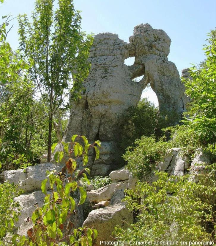 Nearby landmark