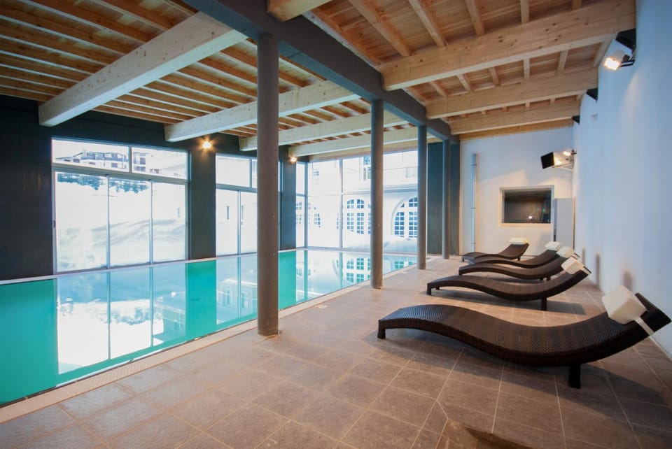Sauna, Steam room, Spa and wellness centre/facilities, Swimming pool
