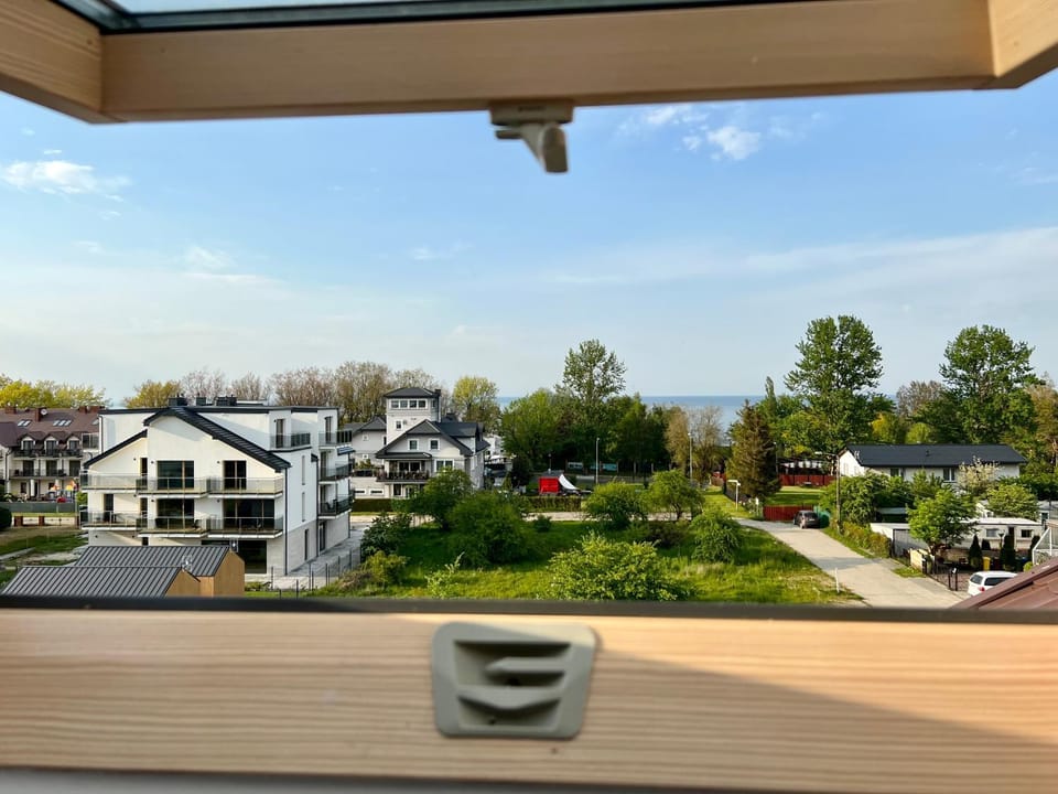 Property building, Day, Natural landscape, View (from property/room), Balcony/Terrace, Sea view, Parking