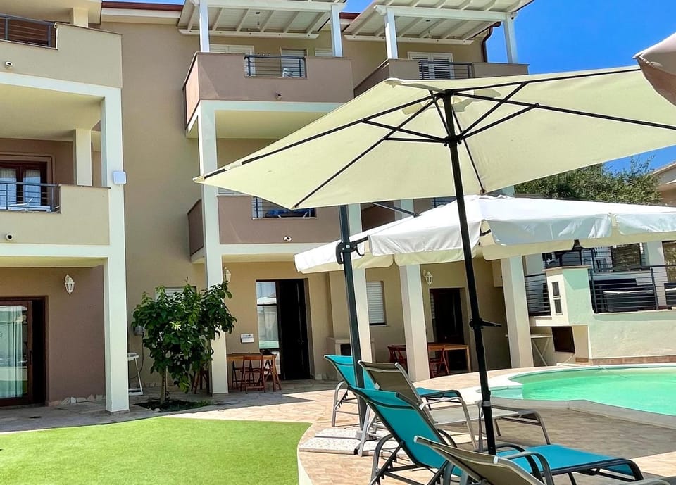 Property building, Patio, hair dresser