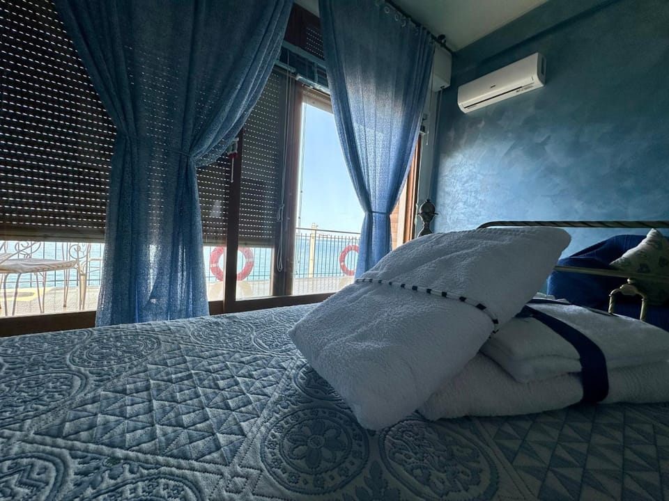 Sea Pearl House in Sicily