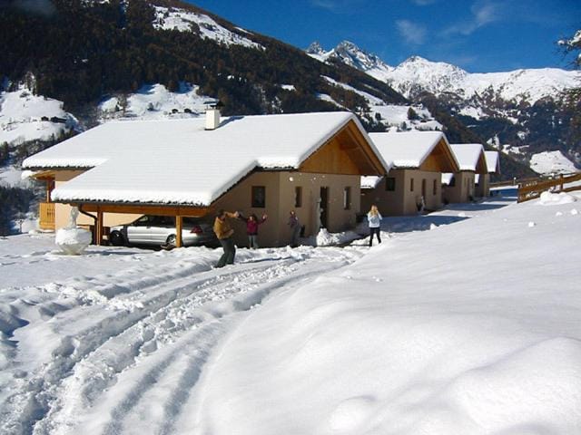 Property building, Winter