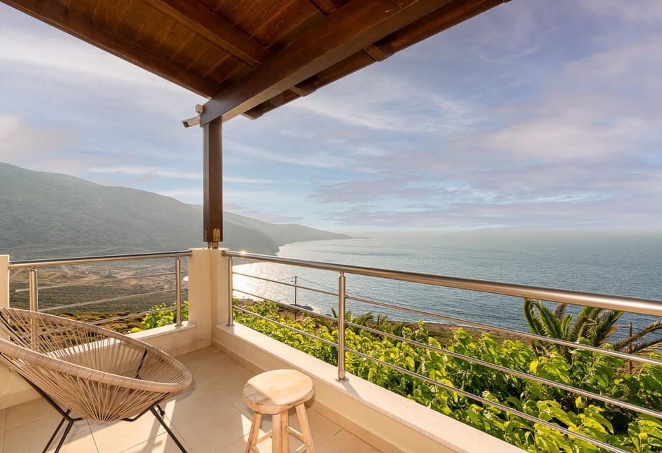 Natural landscape, View (from property/room), Balcony/Terrace, Sea view