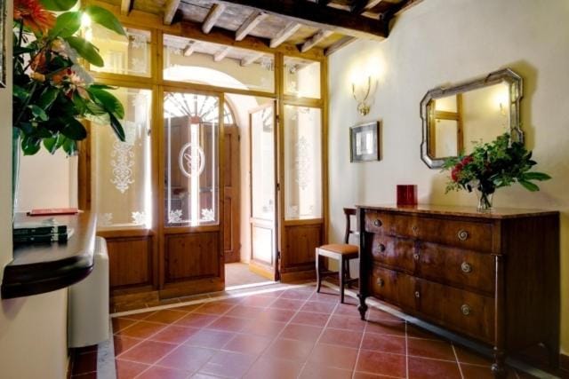 Lobby or reception, Lobby or reception