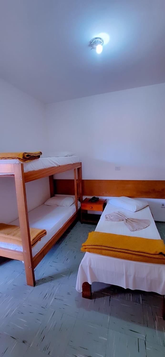 Bed, Bedroom, bunk bed