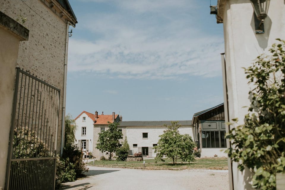 Ferme du Grand Hotel du Bois Bed and Breakfast in Île-de-France