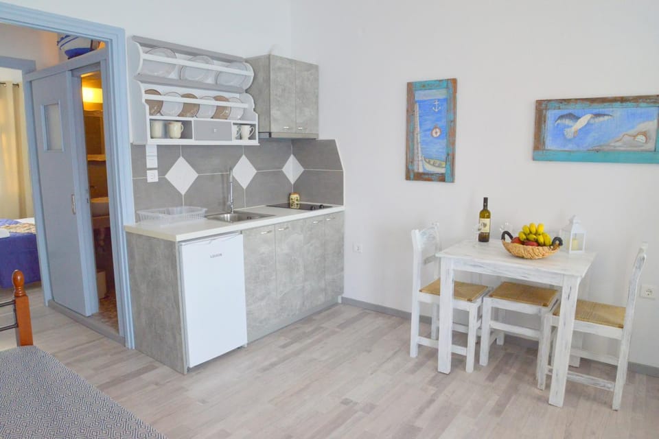 Vasealis Sirma Klima House in Milos