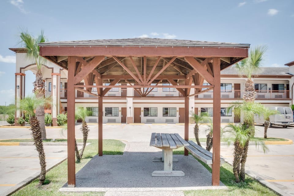 Property building, BBQ facilities