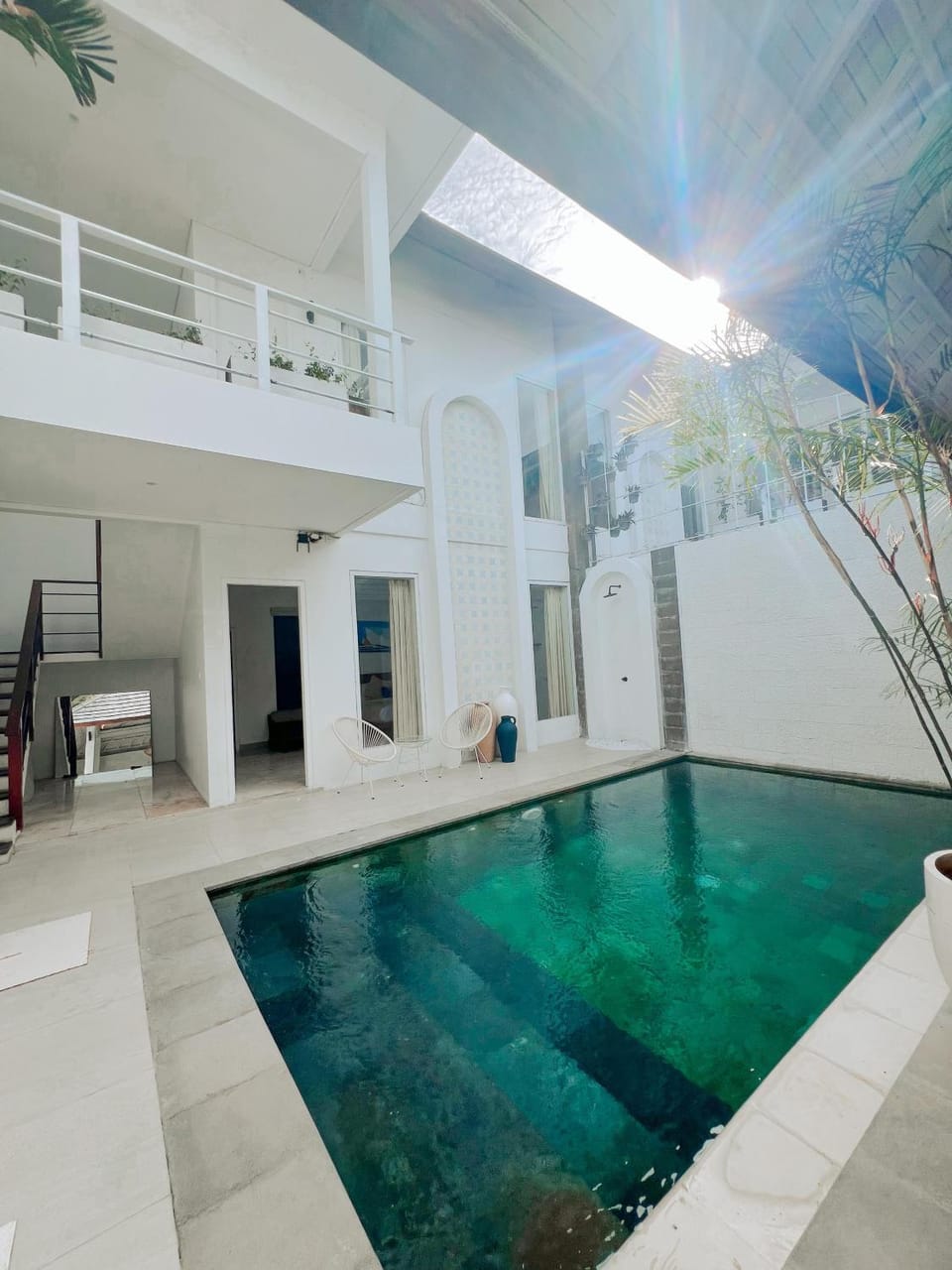 Swimming pool