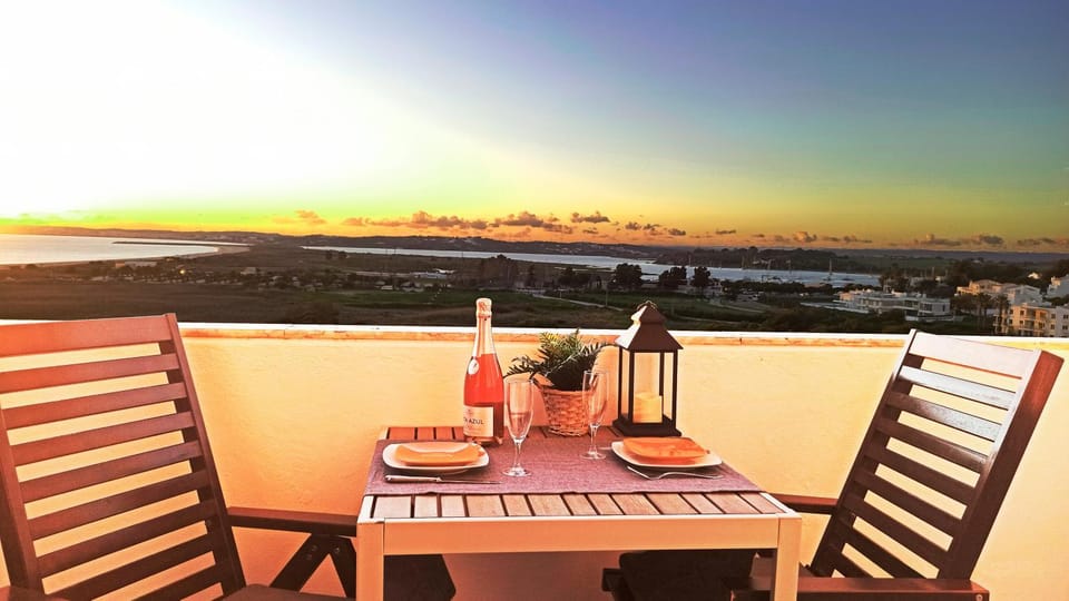 Bird's eye view, View (from property/room), View (from property/room), Balcony/Terrace, Garden view, Garden view, Lake view, Lake view, Sea view, Sea view, hair dresser