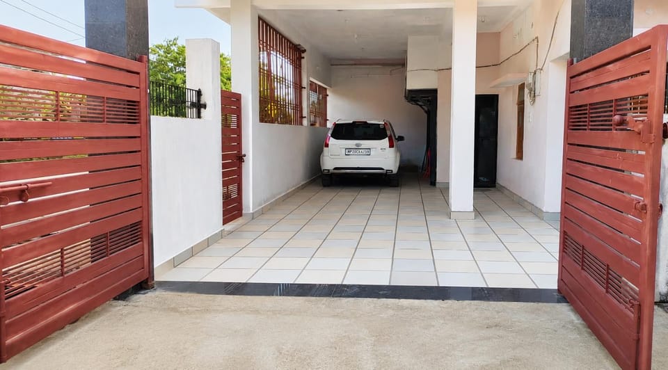 Property building, Parking