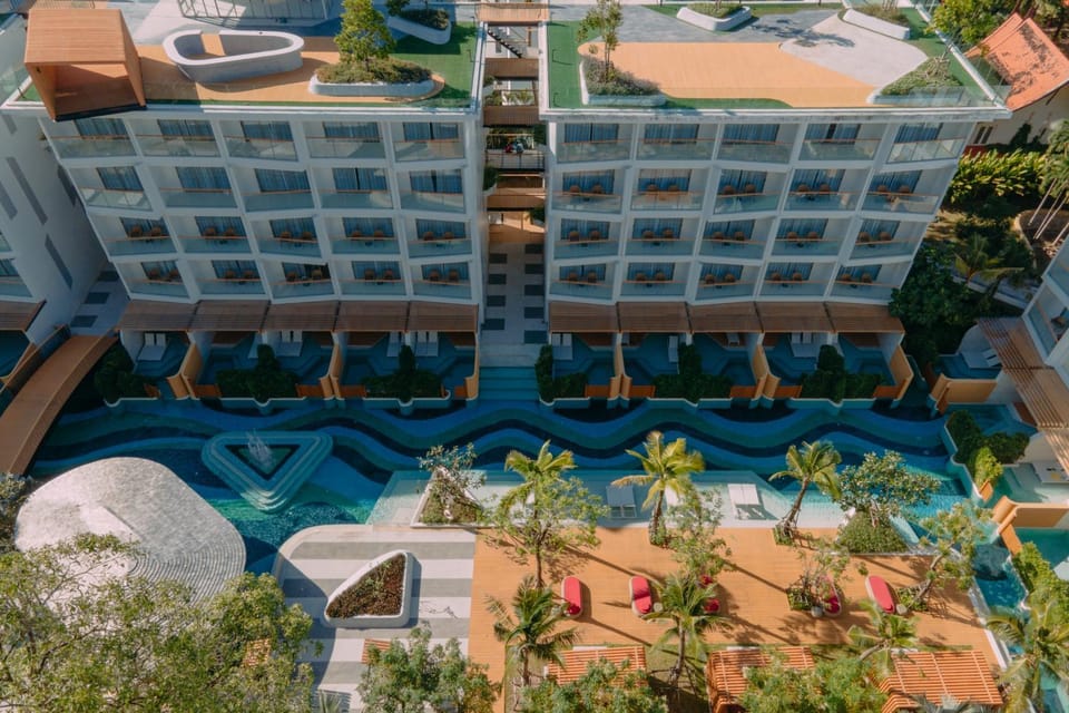Property building, Bird's eye view, Pool view
