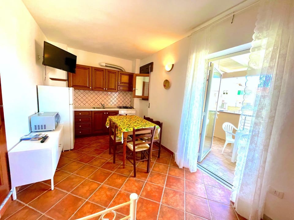 TV and multimedia, Kitchen or kitchenette, Living room, Seating area, Dining area, minibar, pet friendly, stove