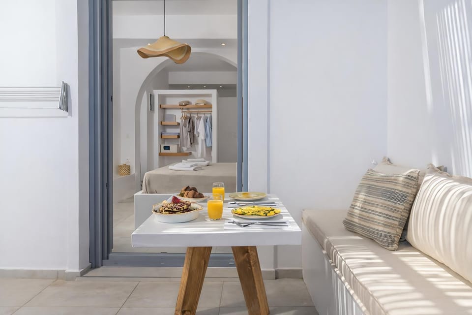 Oneiro Luxury Suites-Adults Only Apartment in Decentralized Administration of the Aegean