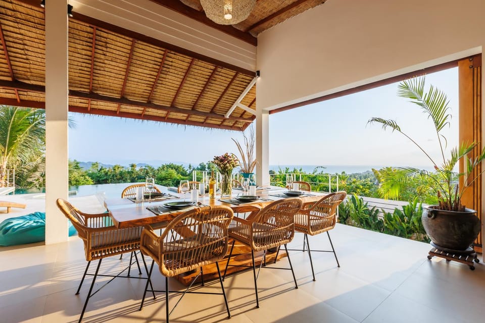 Patio, Natural landscape, View (from property/room), Balcony/Terrace, Dining area