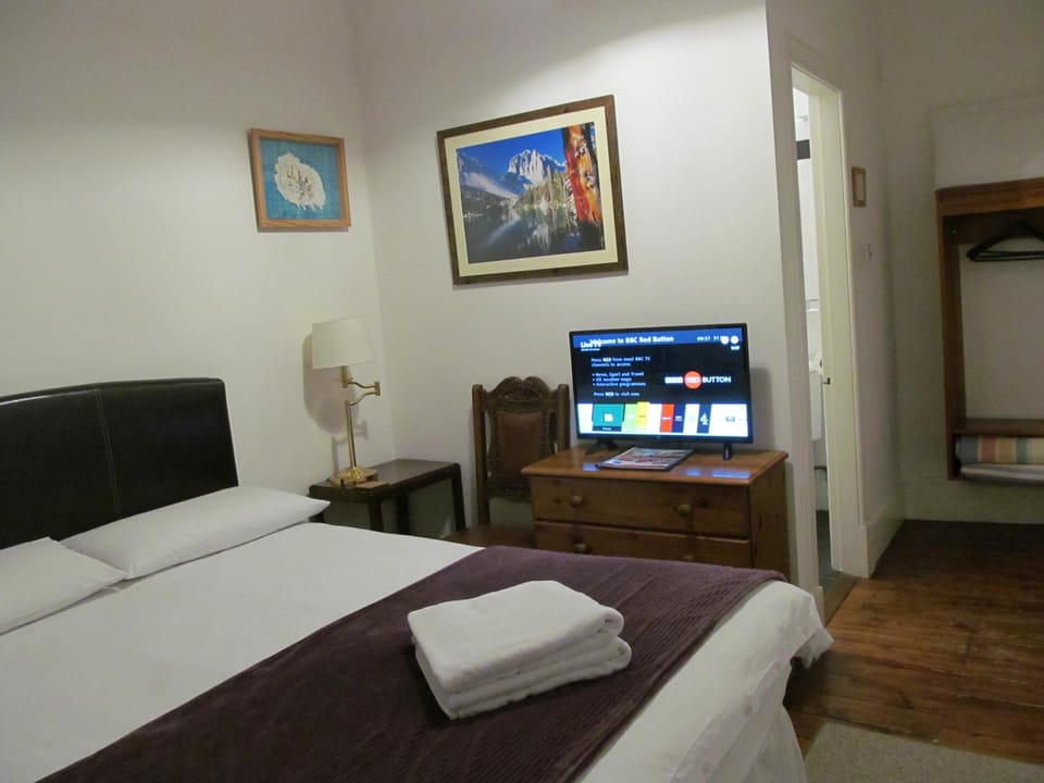 TV and multimedia, Photo of the whole room