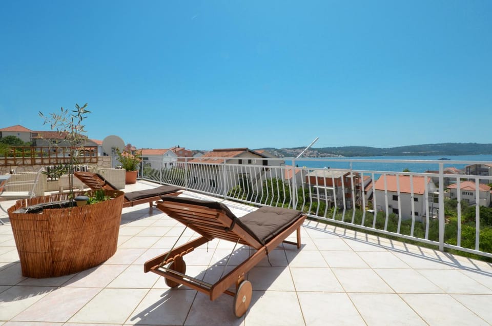 Apartman Decor Apartment in Okrug Gornji