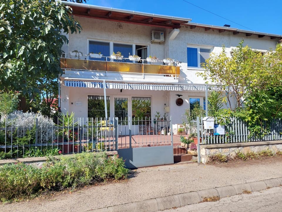 Property building, Garden