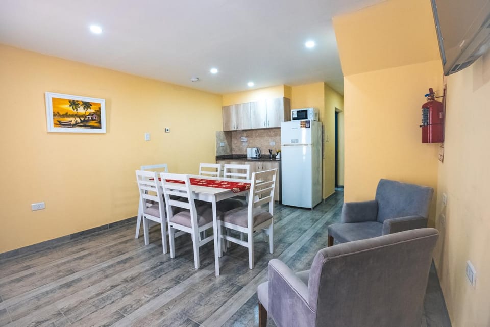 Kitchen or kitchenette, Living room, Dining area