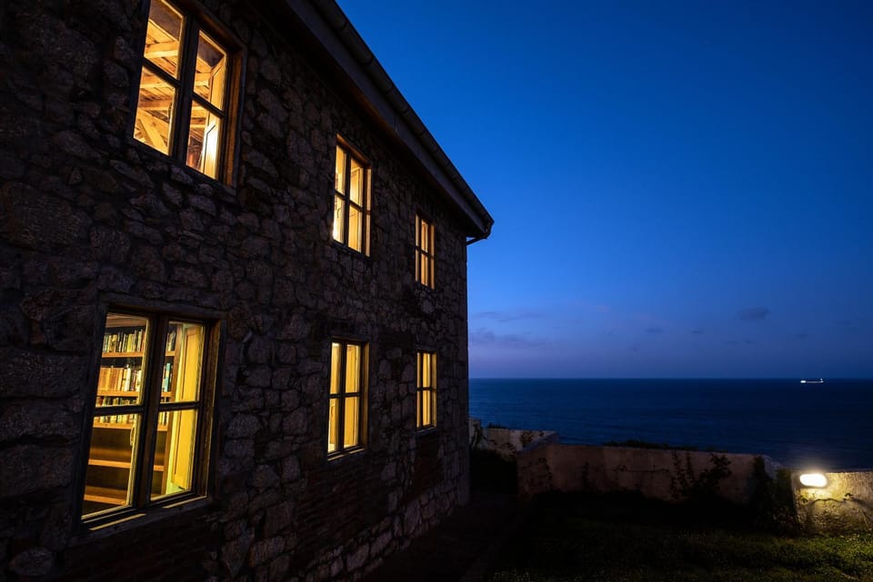 Property on Seacliff with the Beach downstairs House in Asturias