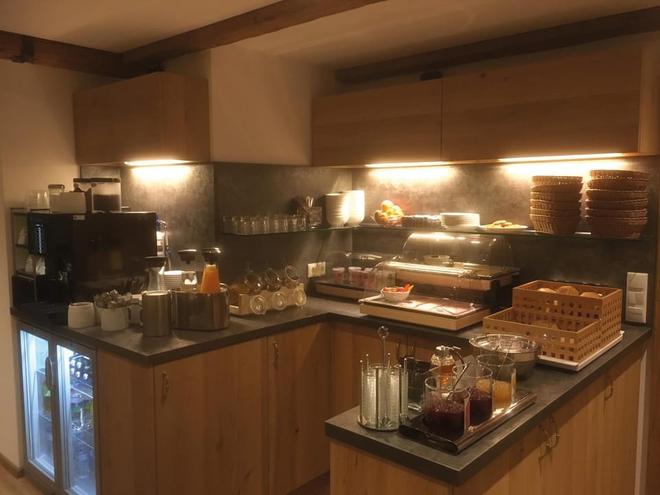 Food and drinks, Breakfast, Buffet breakfast