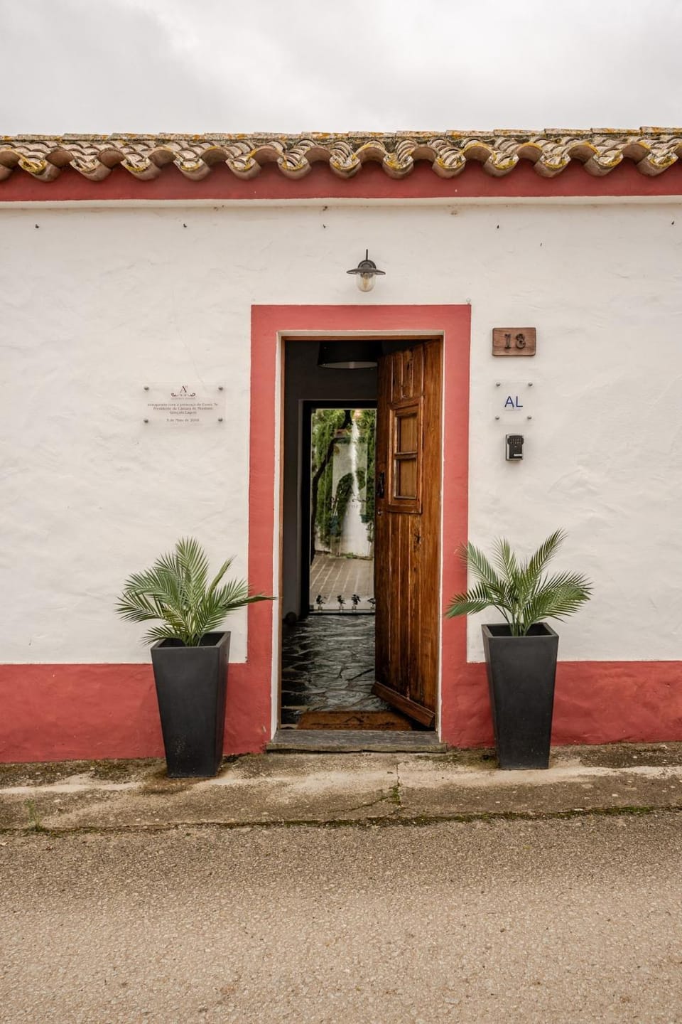 Facade/entrance