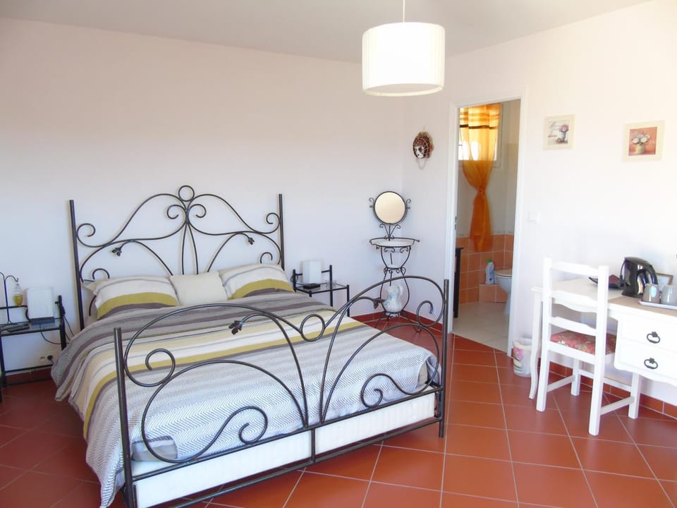 Mas des Citronniers Bed and Breakfast in French Riviera