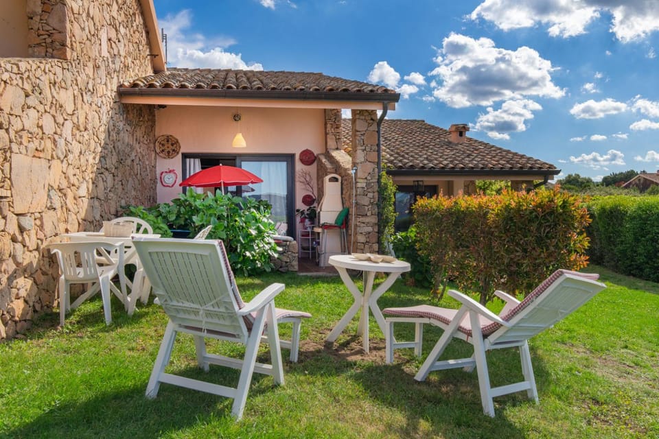Property building, BBQ facilities, Garden, Balcony/Terrace