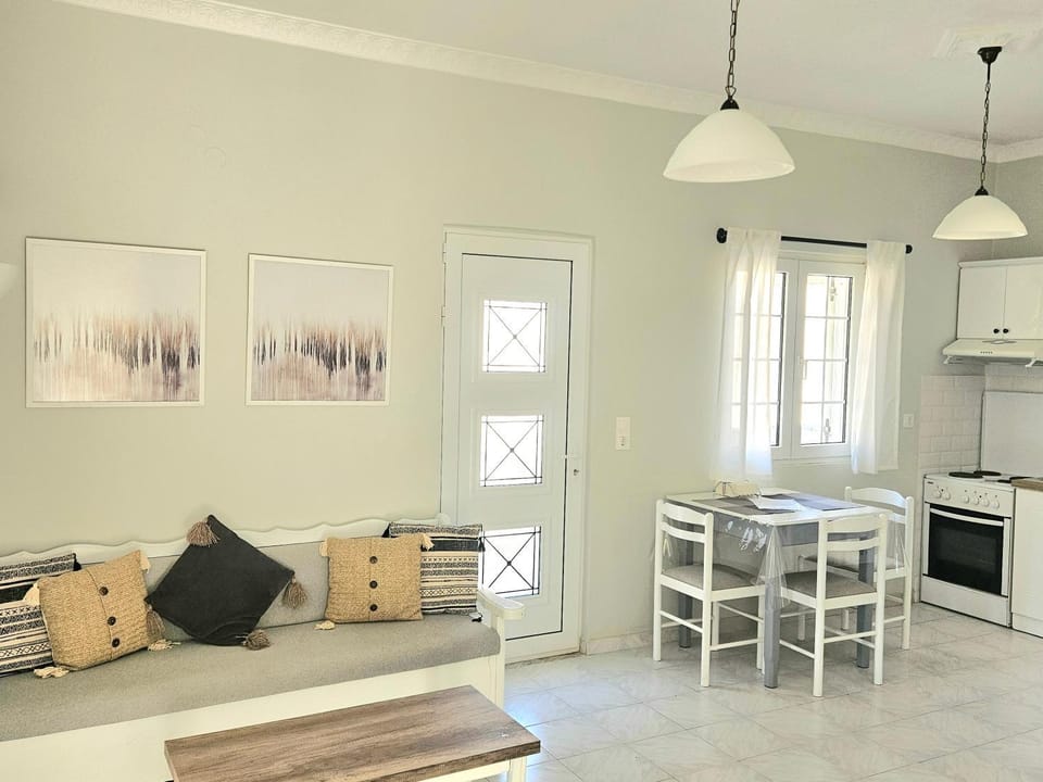 Damatria studio Apartment in Karpathos, 857 00, Greece