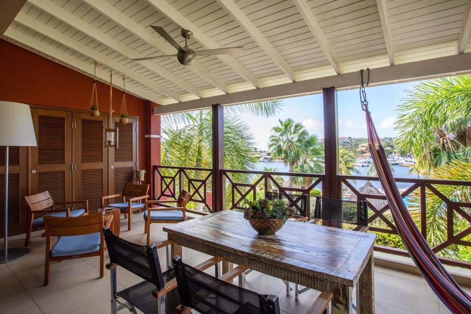 Balcony/Terrace, Dining area