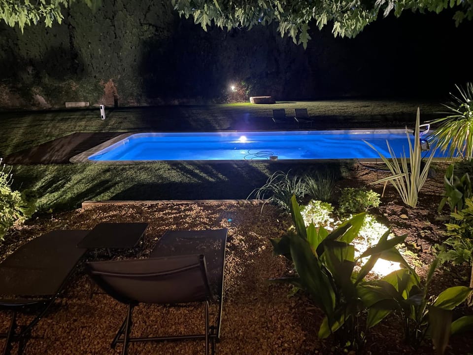 Villa au calme avec piscine chauffée Villa in Provence-Alpes-Côte d'Azur