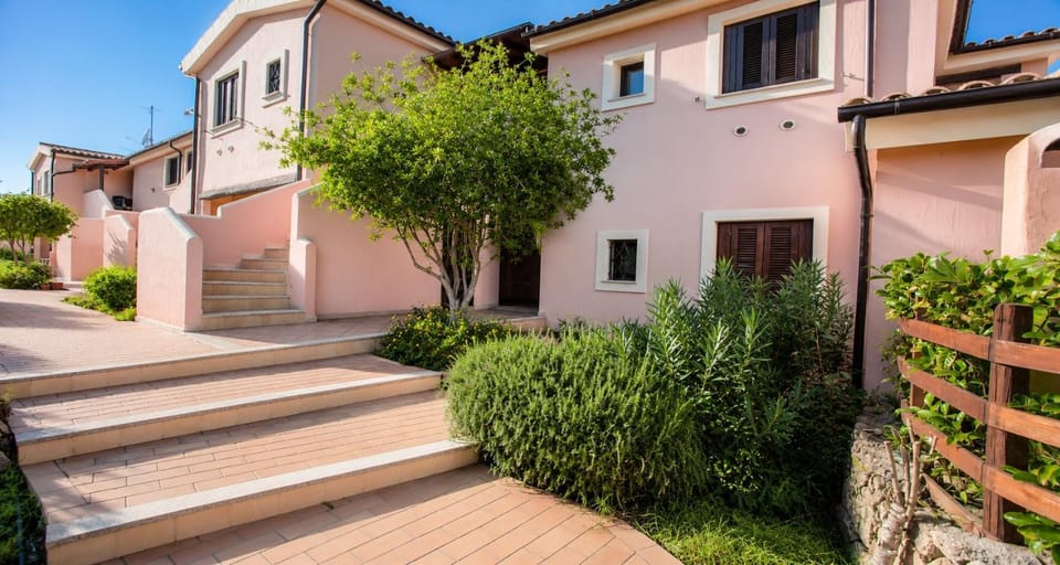 Property building, Garden, Garden view