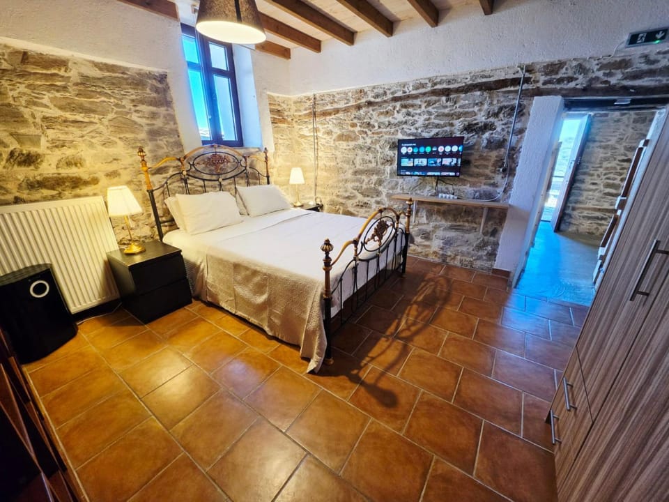 Traditional Stone House in pelion Country House in Magnesia Prefecture, Greece