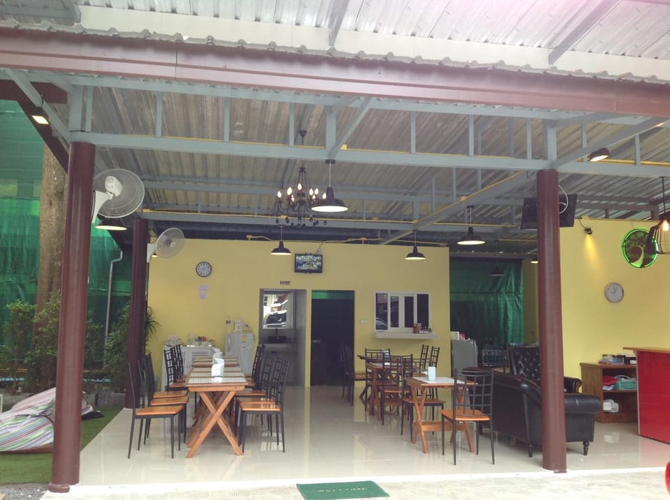 Lounge or bar
