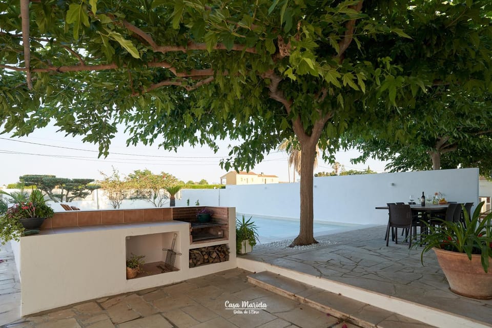 BBQ facilities, Garden