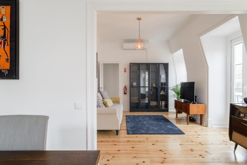 TV and multimedia, Living room, Dining area