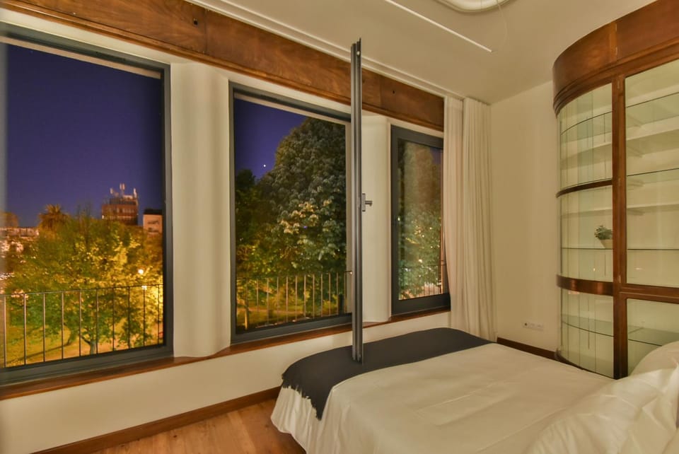 Photo of the whole room, Bedroom, City view, Garden view