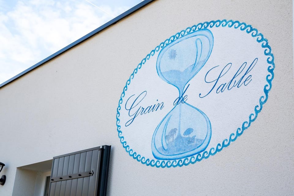 Grain de Sable et son Jacuzzi House in Talmont-Saint-Hilaire