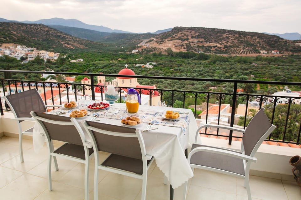 Day, Natural landscape, Summer, Balcony/Terrace, On site, Mountain view